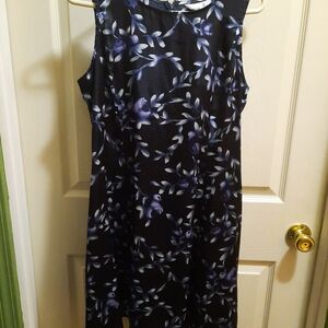 Elegant Floral Sleeveless Dress